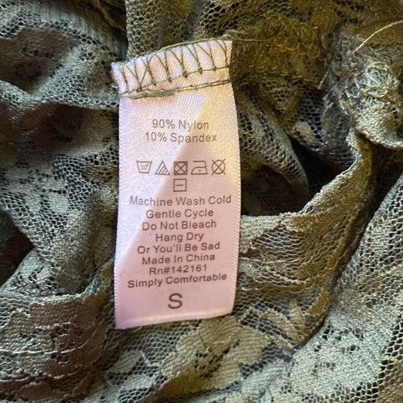 LulaRoe lace joy vest size S green - Picture 11 of 11